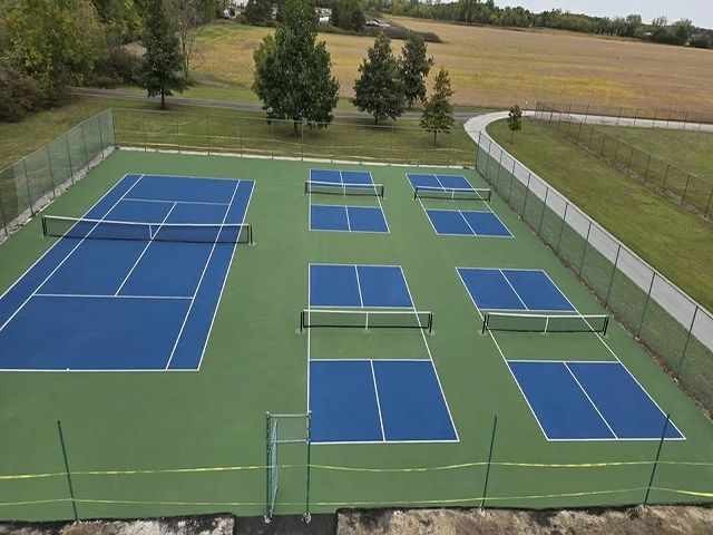Thi công xây mới sân tennis-pickleball đất nện led 4,2m